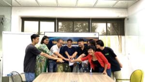 Read more about the article TURN CHALLENGES INTO BUSINESS OPPORTUNITIES